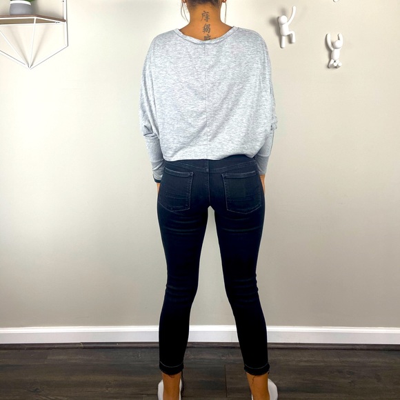 American Eagles Outfitters Ankle Jeans - Picture 5 of 10